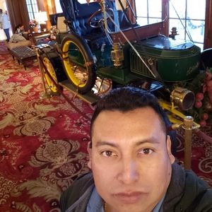 Meet your Posher, Jose